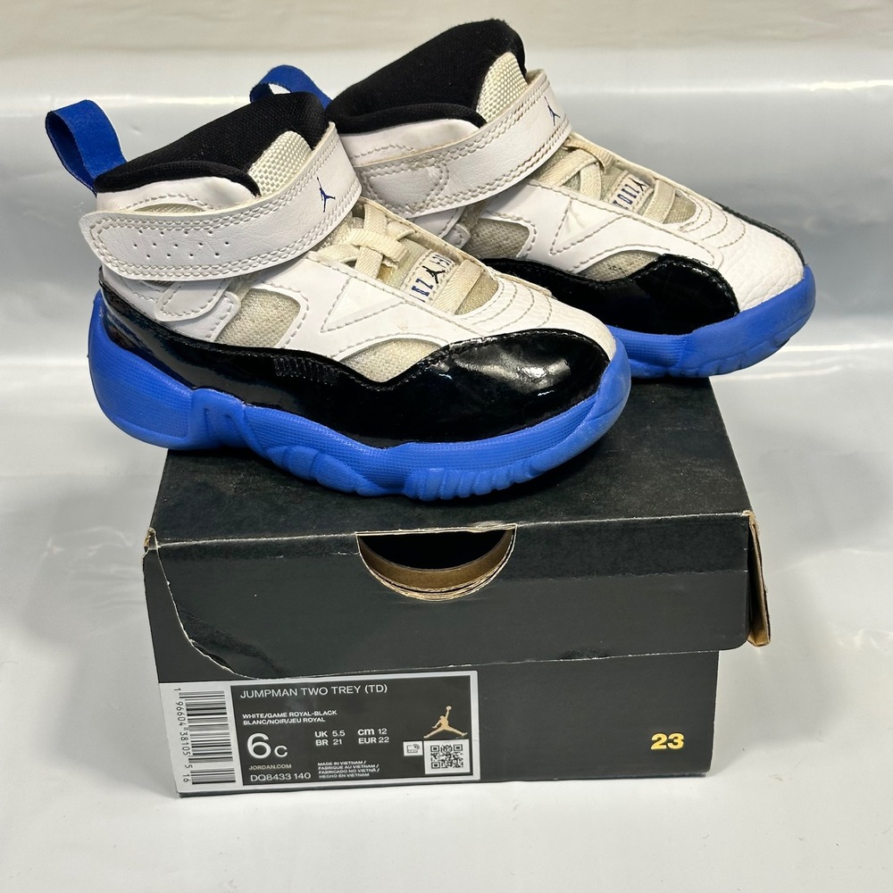 Jordan Jumpman Two Trey Kids 6c White Royal Black High Top Sneakers Excellent